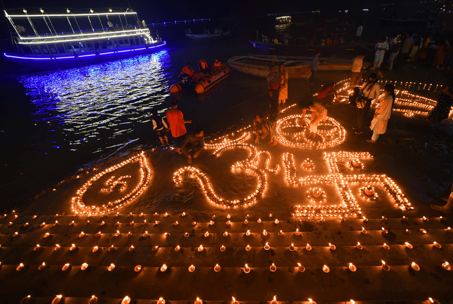 Dev Diwali Boat Ride Image