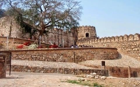 Best Places To Stay in Jhansi