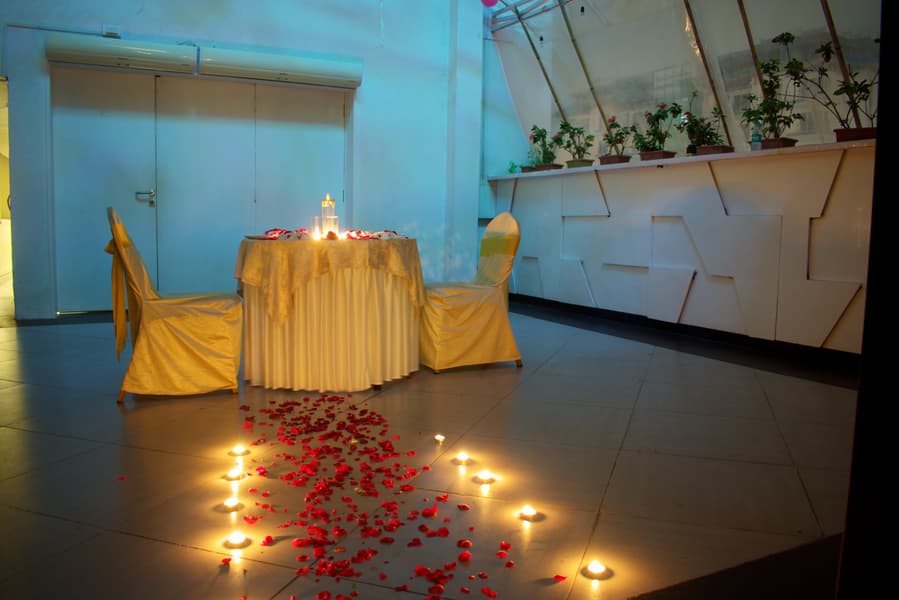 Private Rooftop Candlelight Dining Image