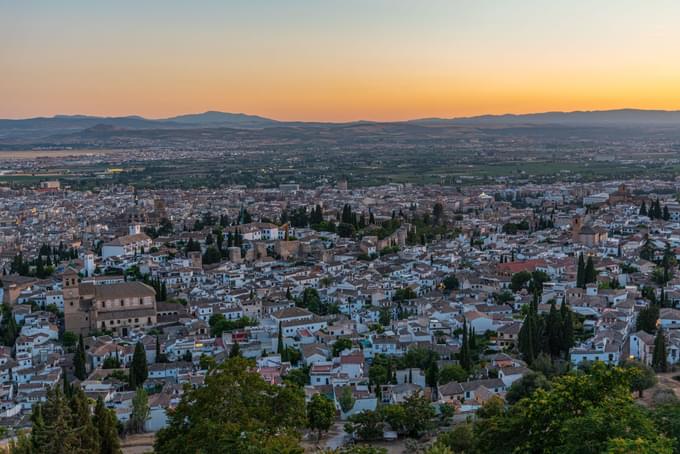 Walking tour Granada