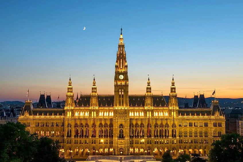Vienna City Hall, <em>Vienna</em>
