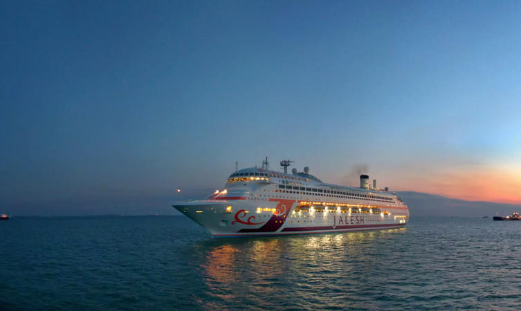 Go on an amazing cruise ride from Mumbai to Lakshadweep