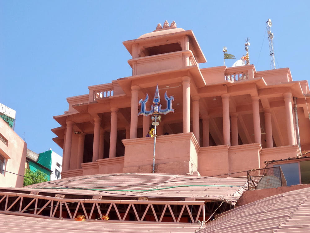 Shri Omkareshwar Jyotirlinga Temple Overview