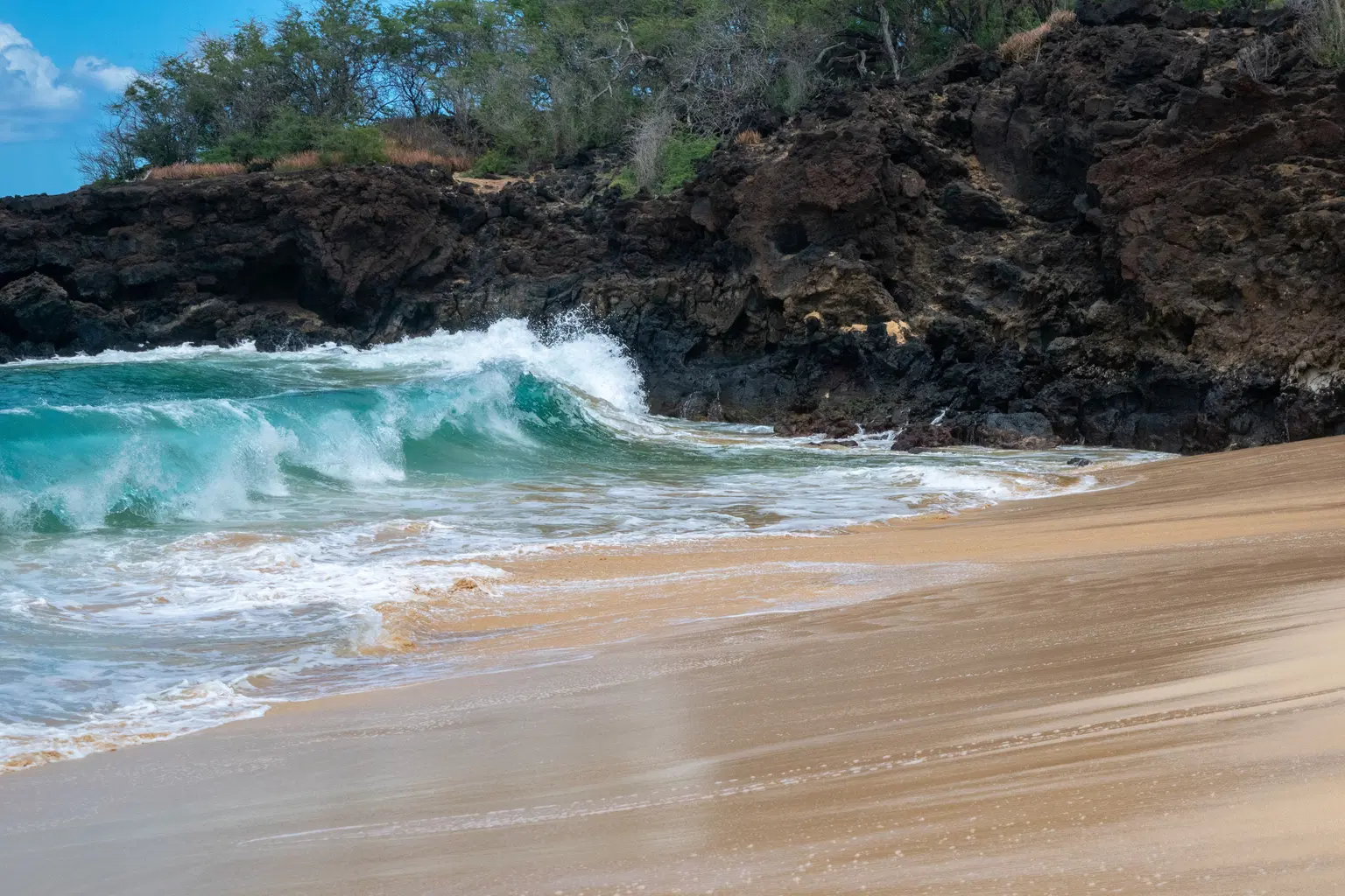 Kirra Beach