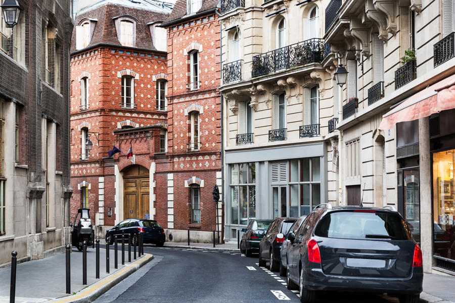 Car Rental in Paris Image