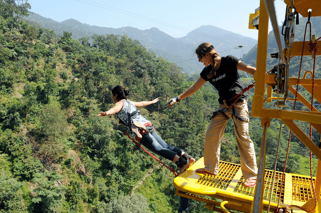 Jumping place. Ришикеше банджи. Банджи джампинг. Bungee jumping Victoria Falls. Пояс для аттракциона банджи.