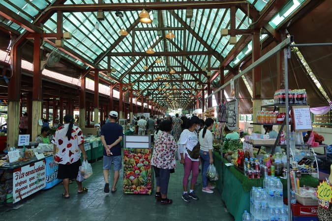 Taling Chan Floating Market