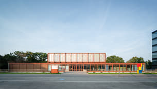 Plan your visit to the renowned  Belvedere 21: Museum of Contemporary Art