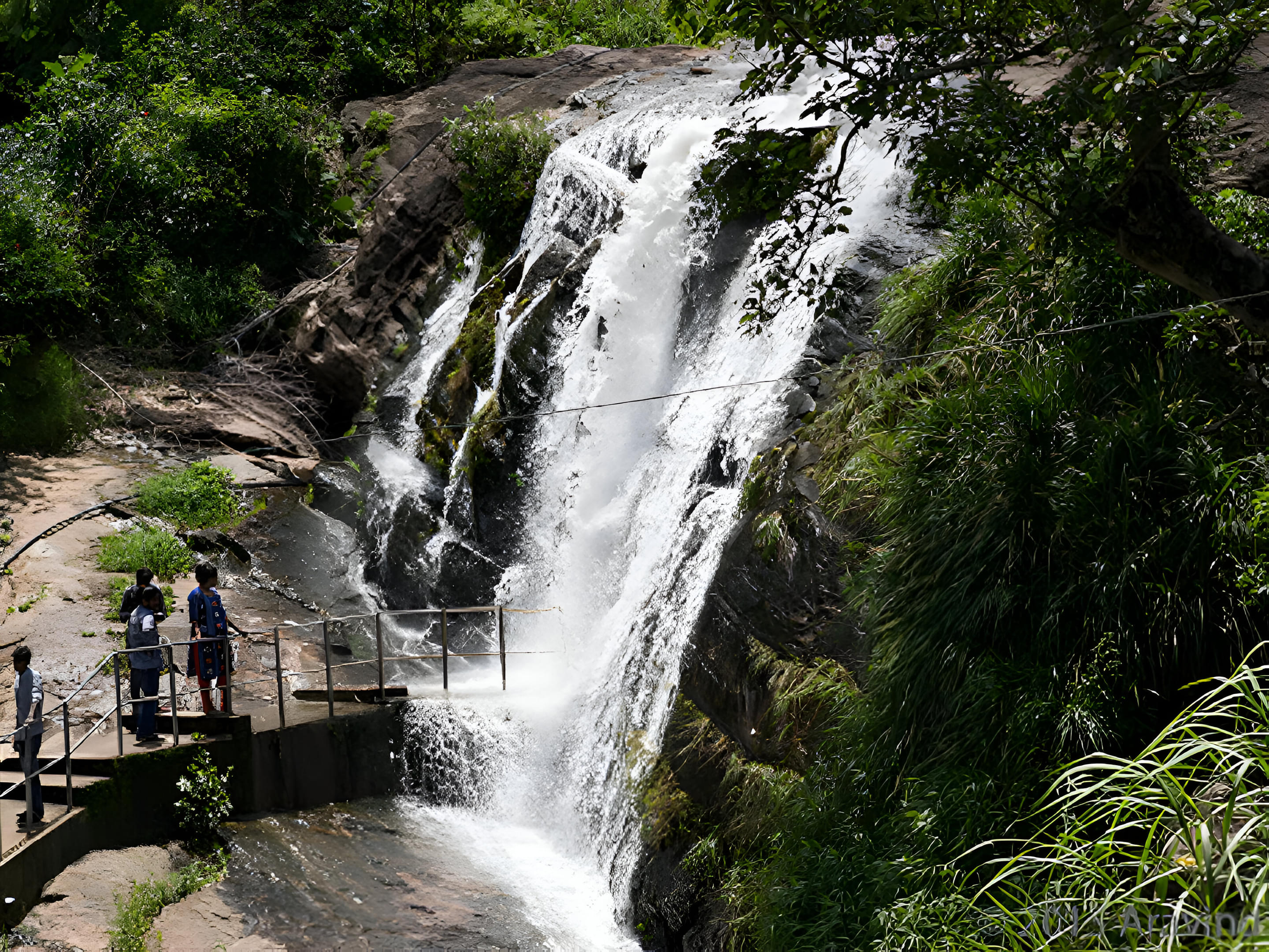 Nyayamakad Waterfall Overview