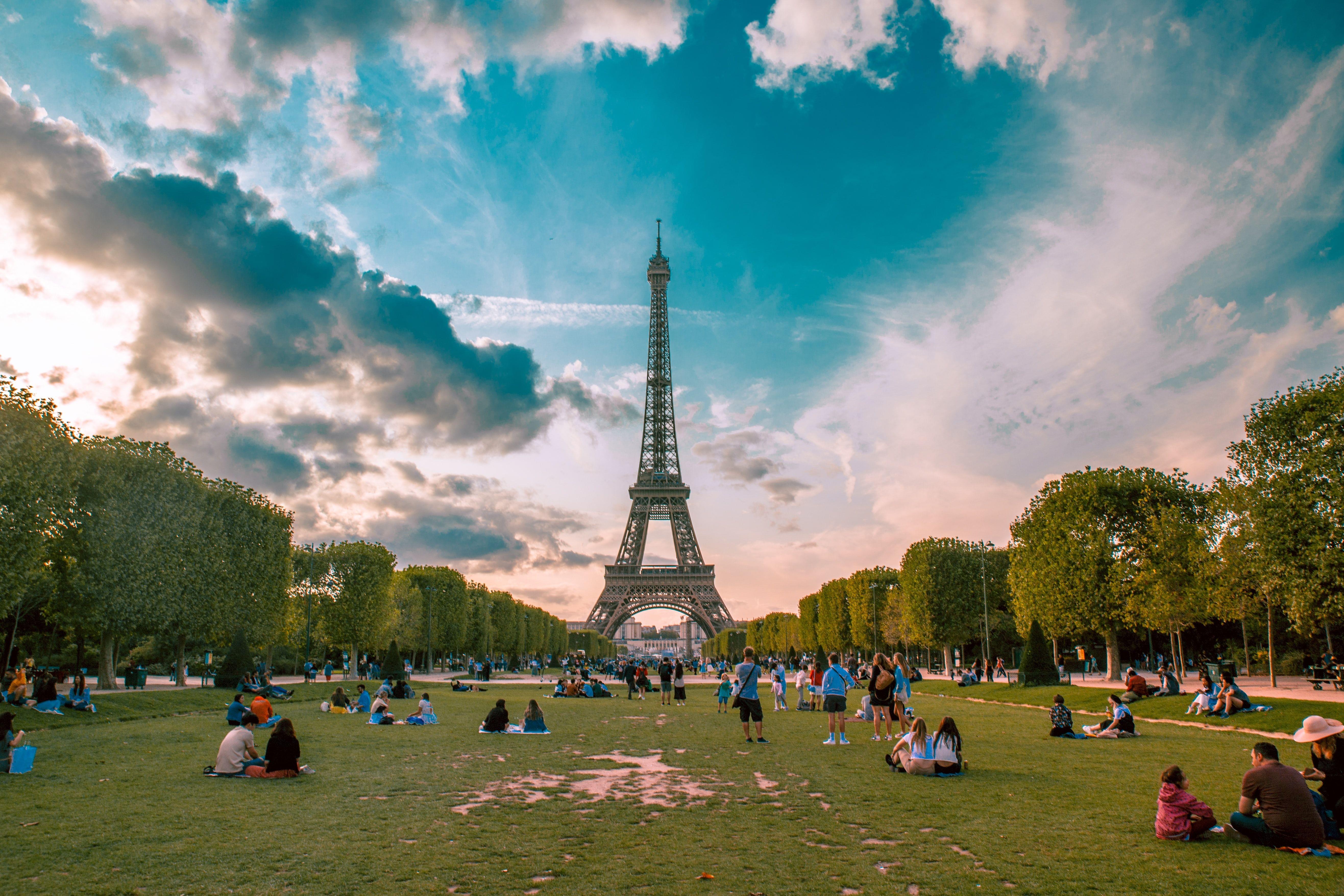 Garden Of The Eiffel Tower