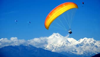 Enjoy paragliding in Gangtok