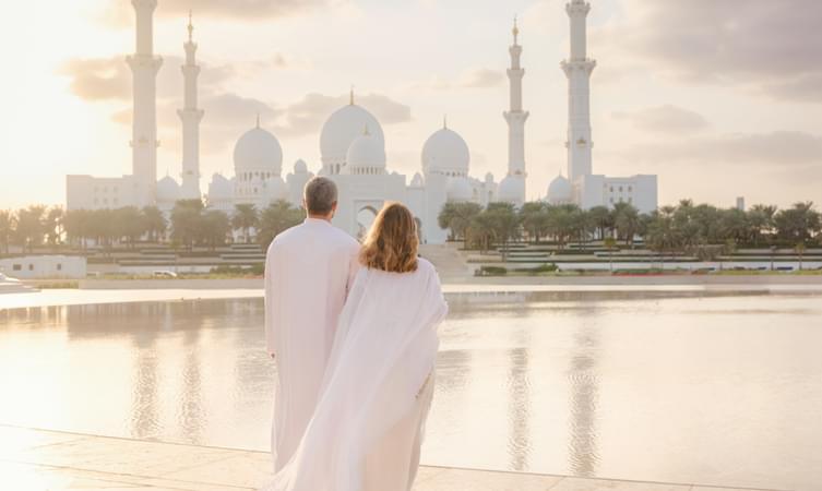 Couple at Grand Mosque in Abu Dhabi