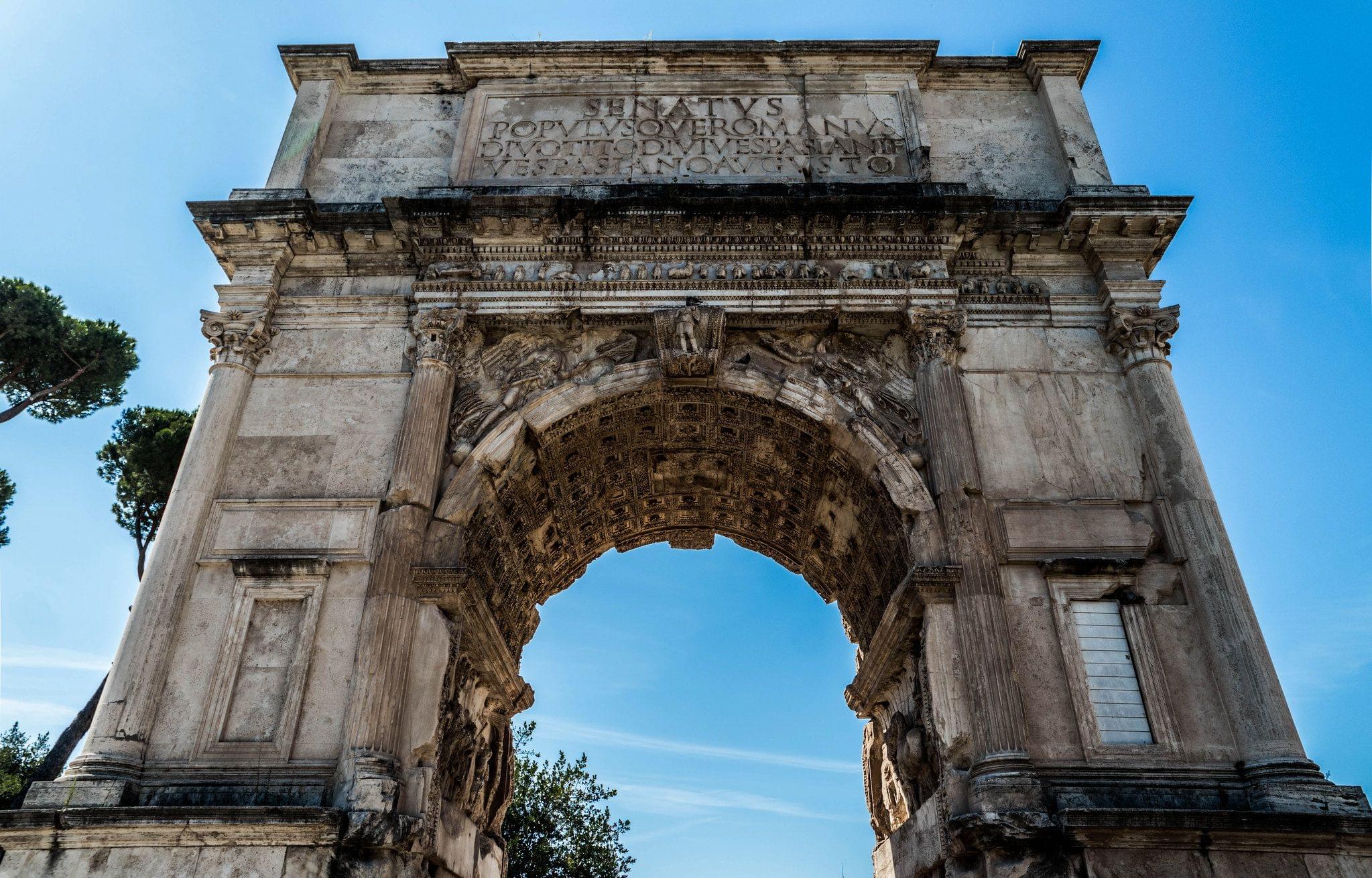 Arch of Titus 2.jpg
