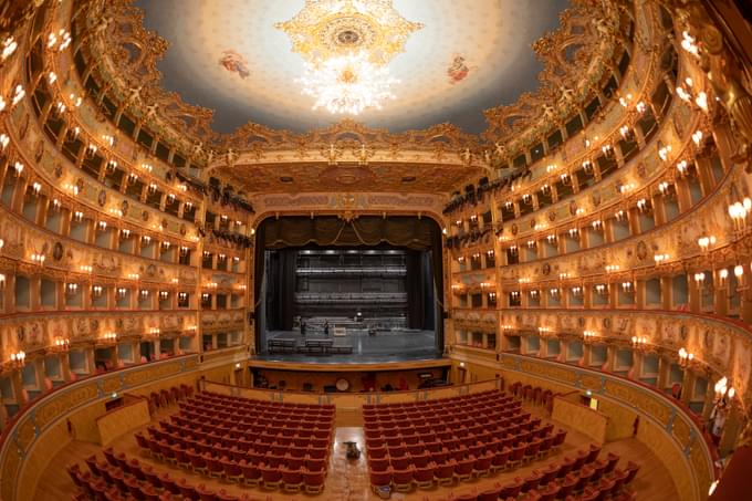 teatro la fenice house