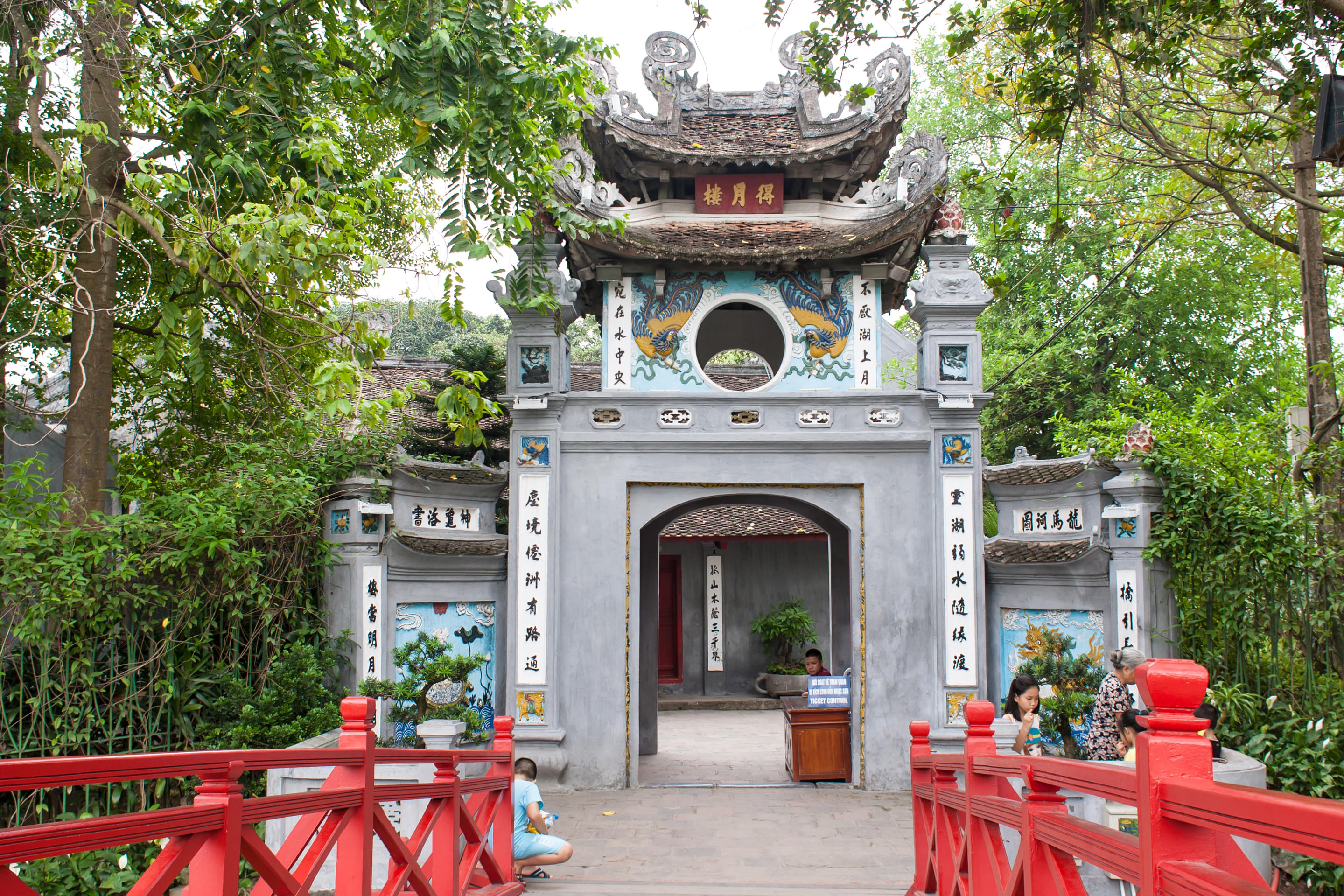 Ngoc Son Temple Hanoi Overview