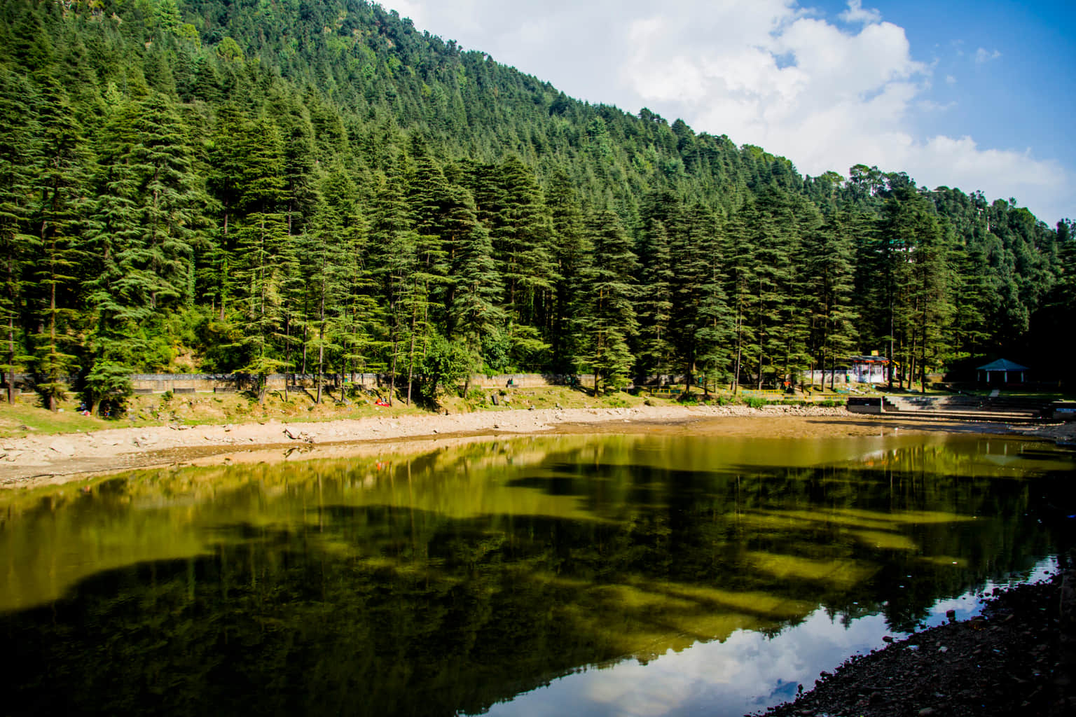Dal Lake, Mcleodganj