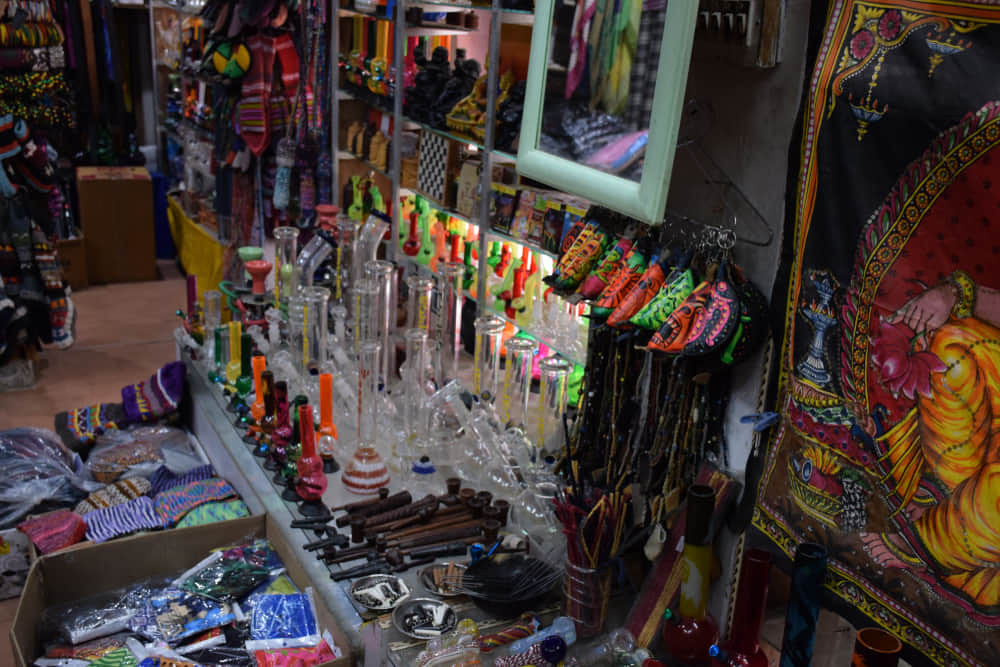 Explore the Kasol Flea Market