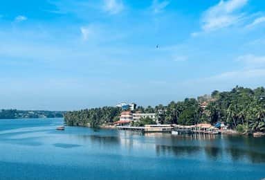 Visit Parassinikadavu Muthappan Temple