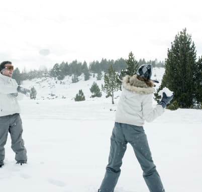 Couple enjoying in Kashmir