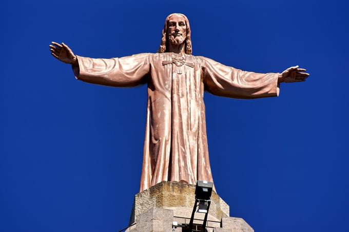 Statue of Jesus