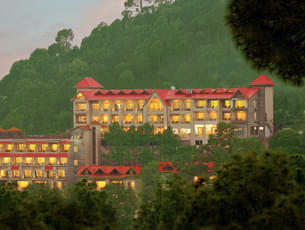 Outside view of the Glenview Resort 