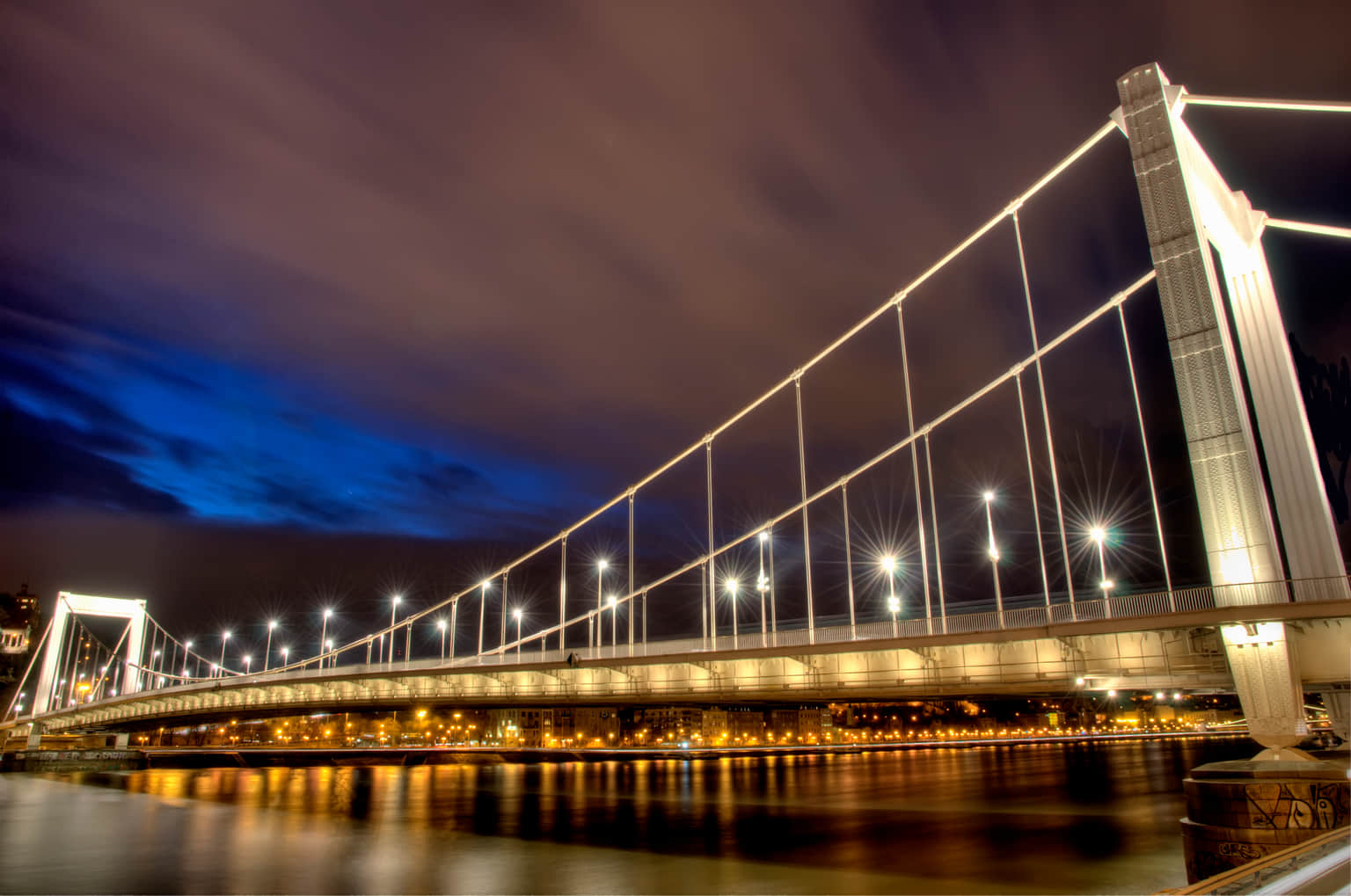 Elisabeth Bridge, <em>Budapest</em>