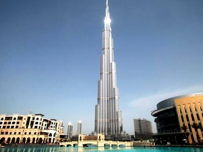 Breathtaking view of Burj Khalifa.