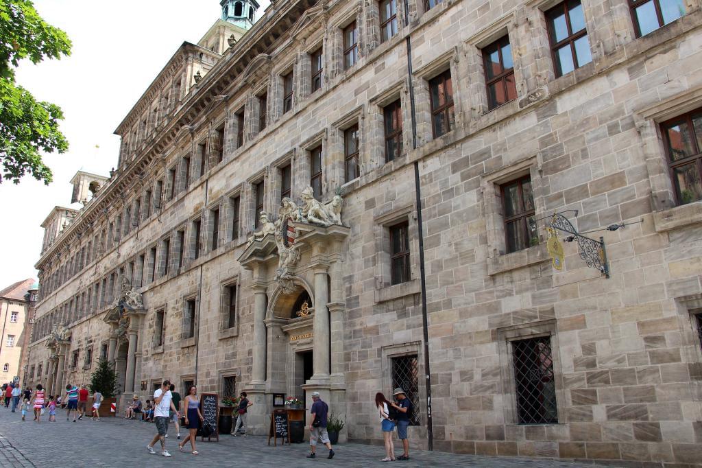 Nuremberg City Hall Overview