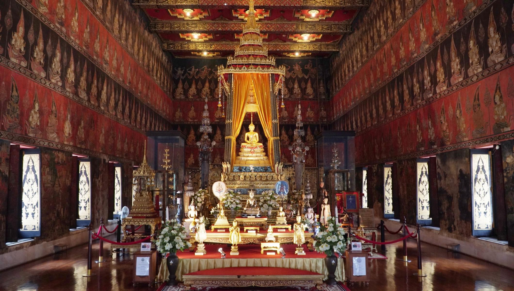 Emperor Crowned Buddha Statue