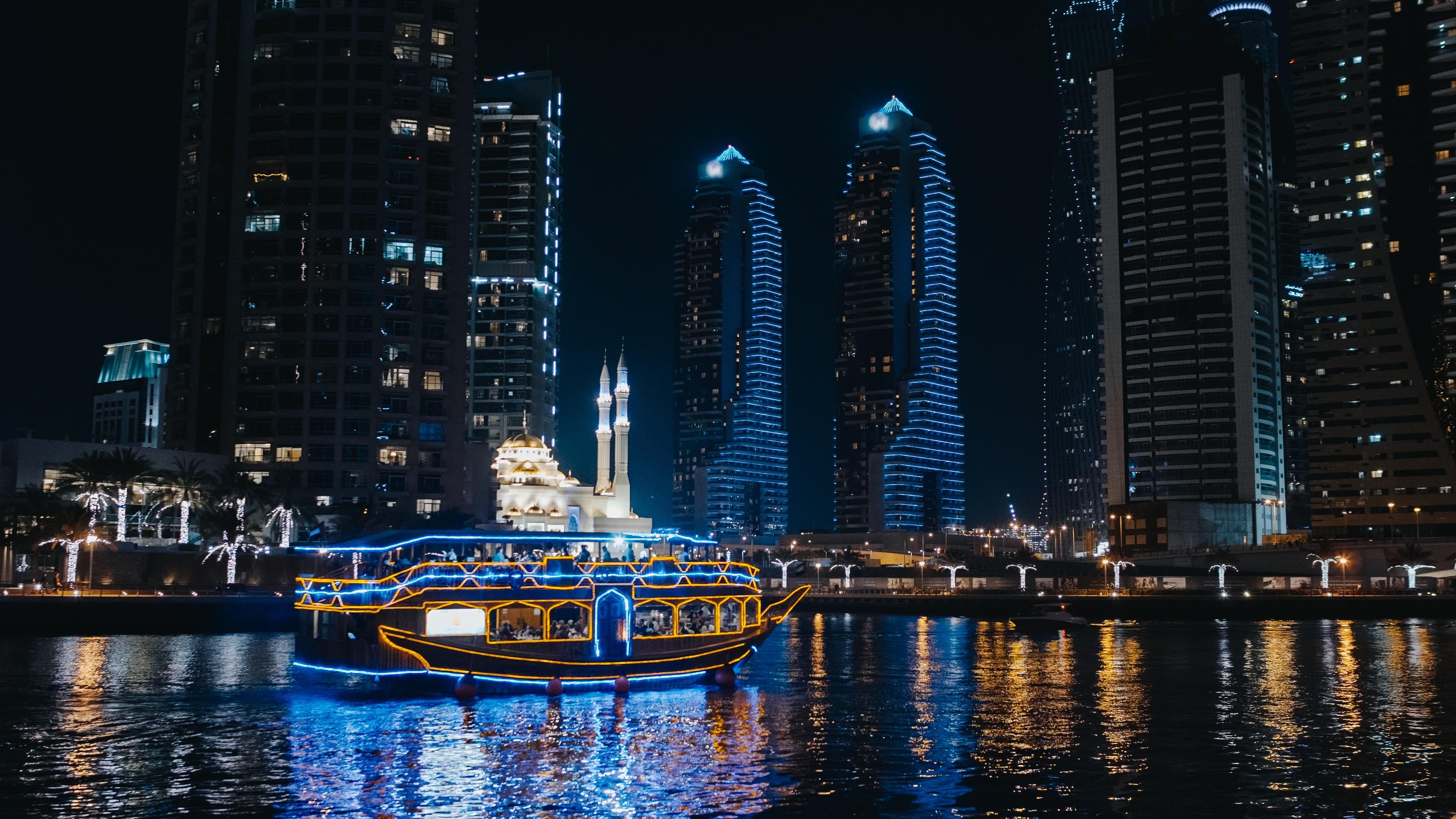 Dhow Cruise Dubai Marina