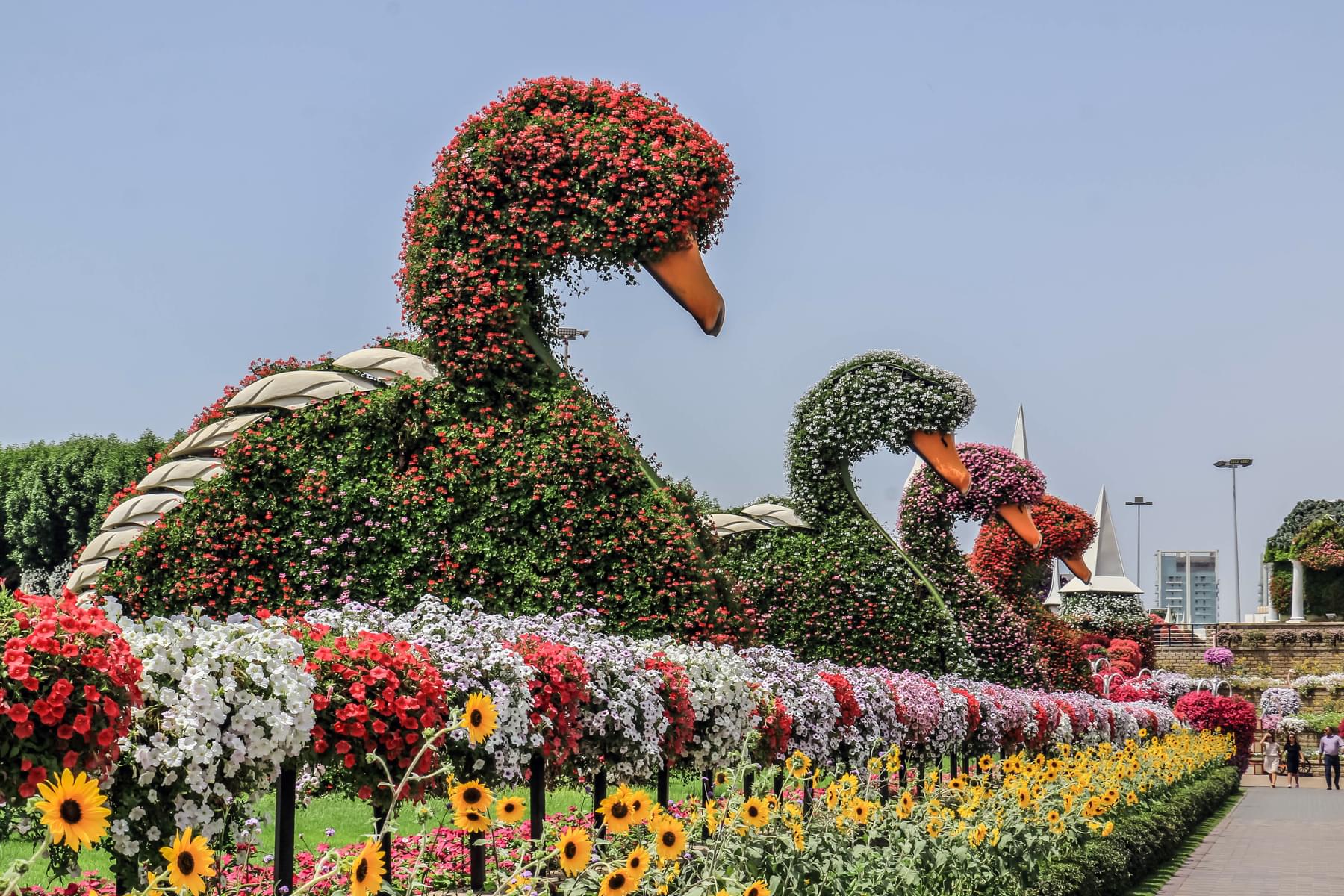  The Biggest And Tallest Topiary Art In The World