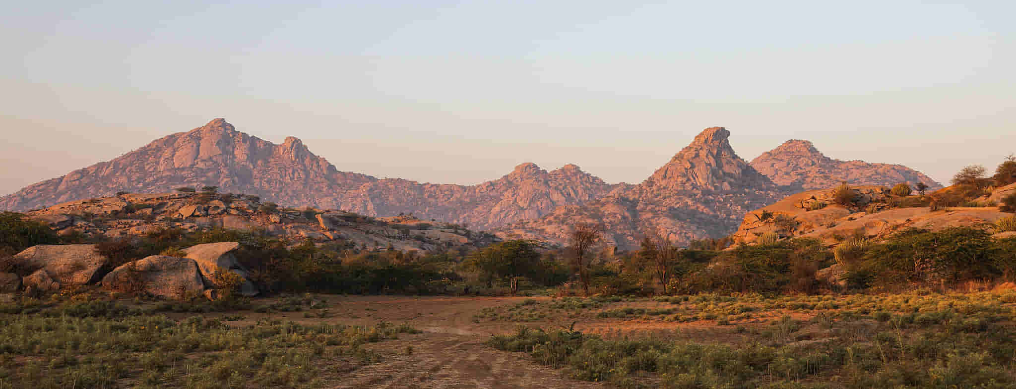 Pali Tour Packages