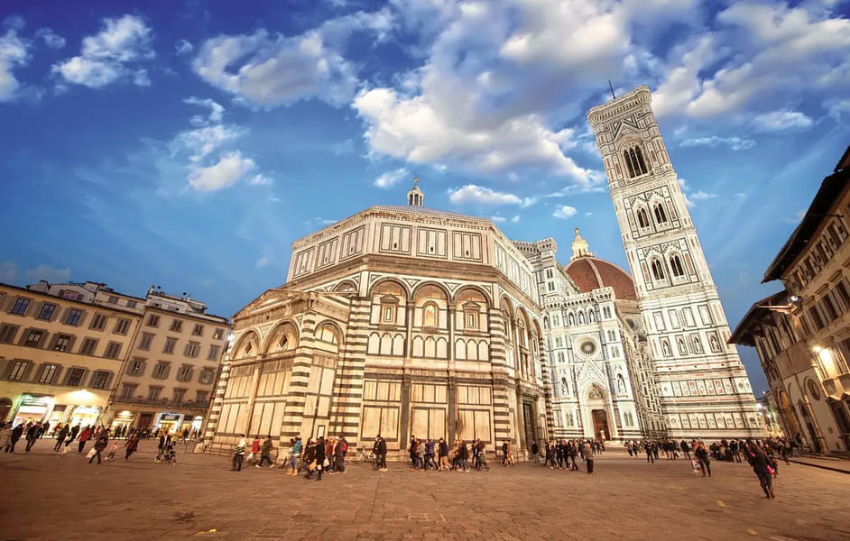 Appreciate the amazing design of Florence Baptistery made by by the sculptor Lorenzo Ghiberti