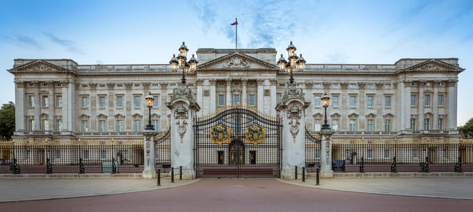 Visit Buckingham Palace