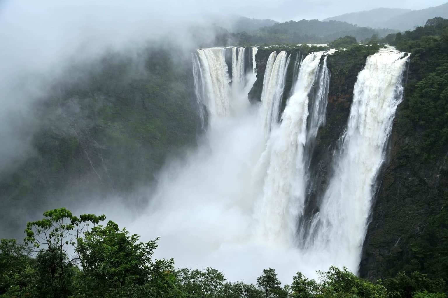 Dawki Waterfalls