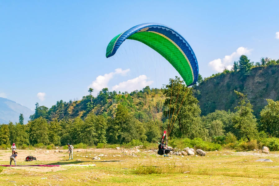 Paragliding In Kullu Image