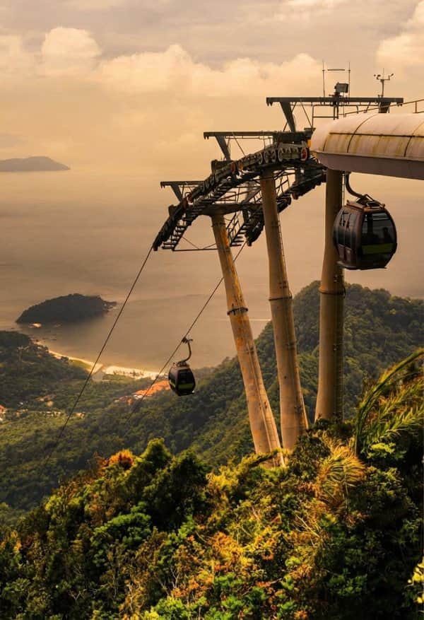 Cable car up to the Langkawi SkyBridge