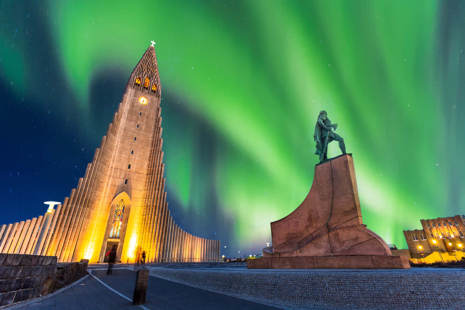 Scenic Iceland with Diamond Circle