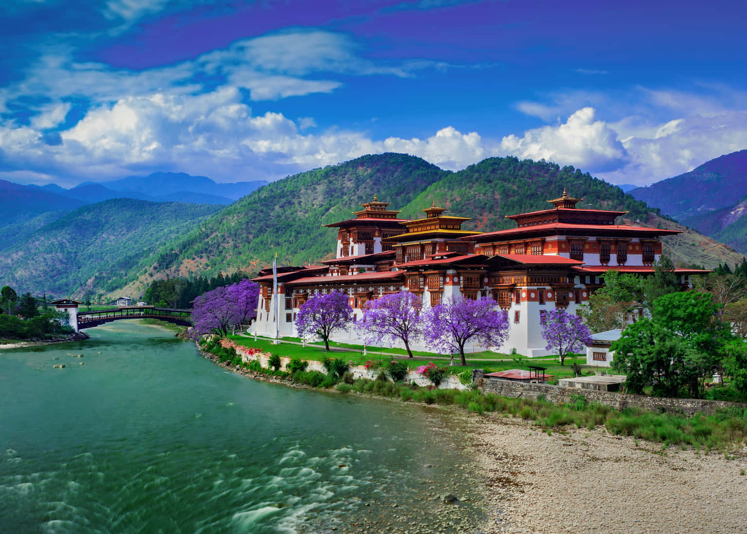 Bhutan Horizons | From Dzongs to Himalayan Peaks