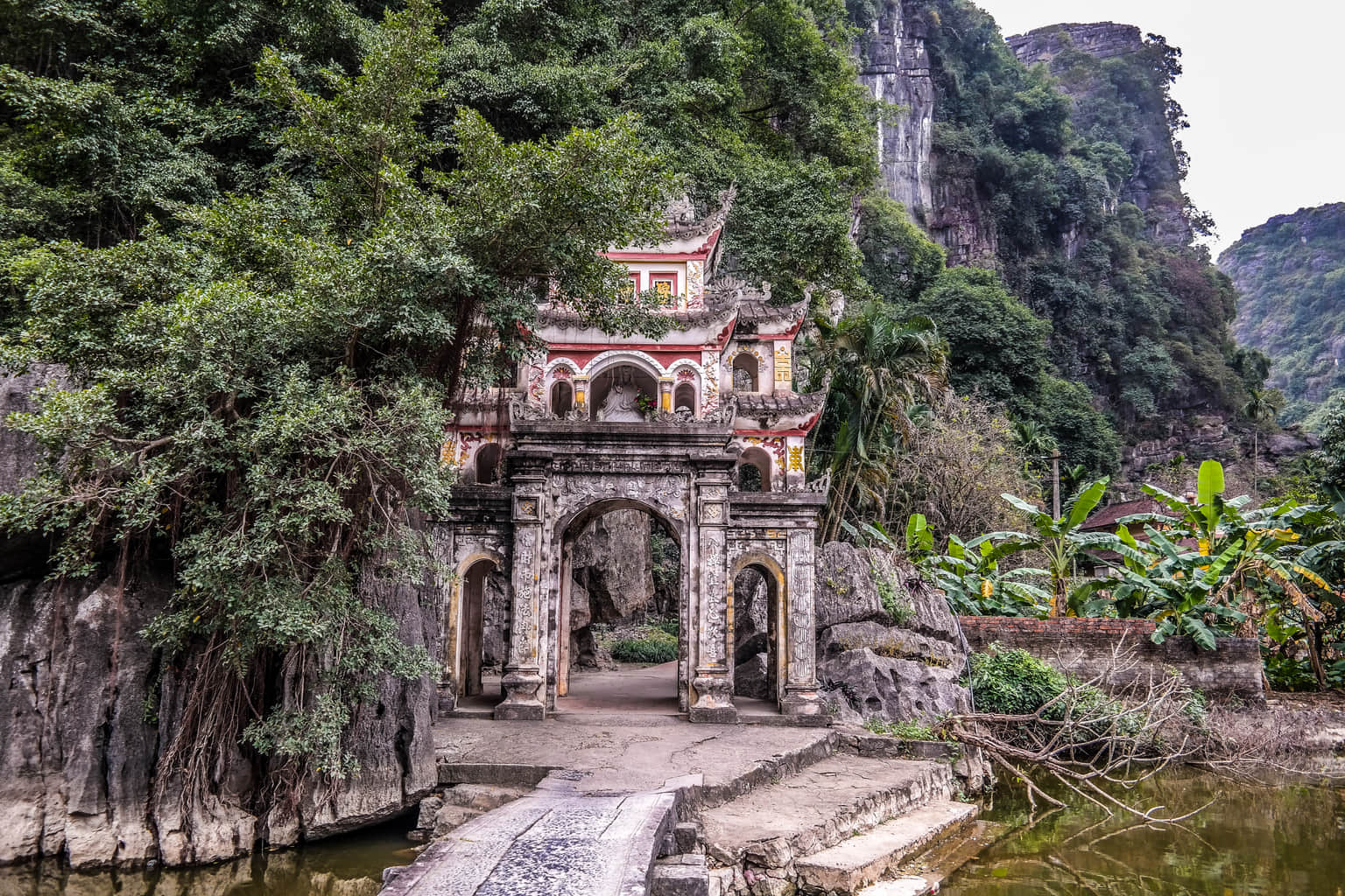 Bich Dong Pagoda