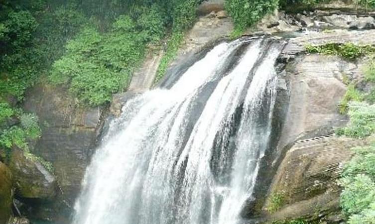 Huluganga Falls