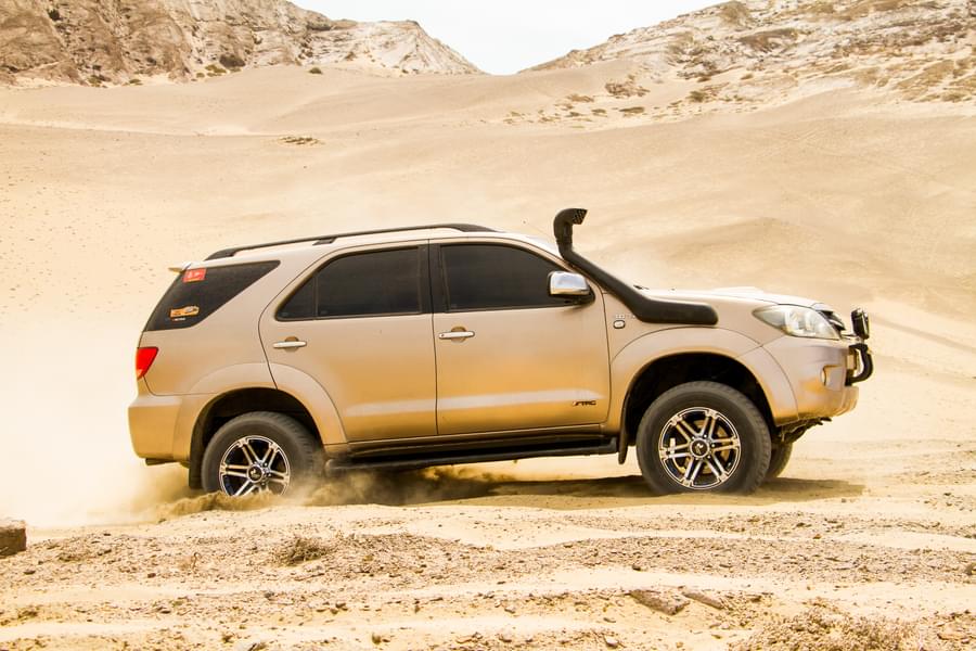 Fortuner Desert Safari in Jaisalmer Image