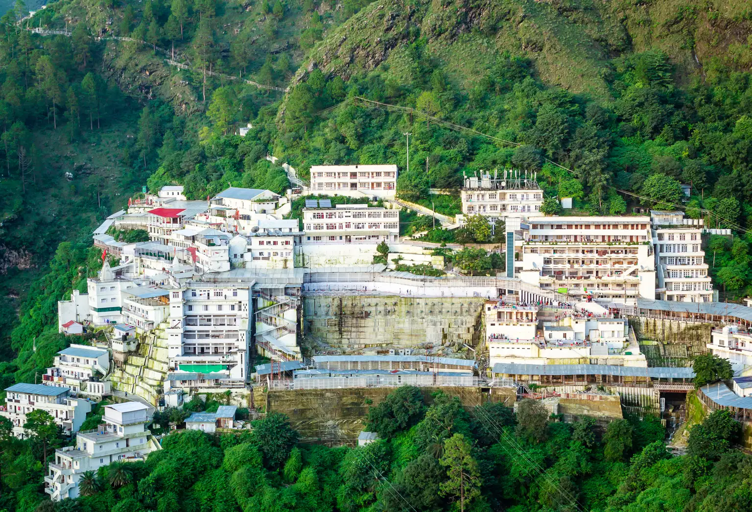 Gems of Kashmir with Vaishno Devi Darshan