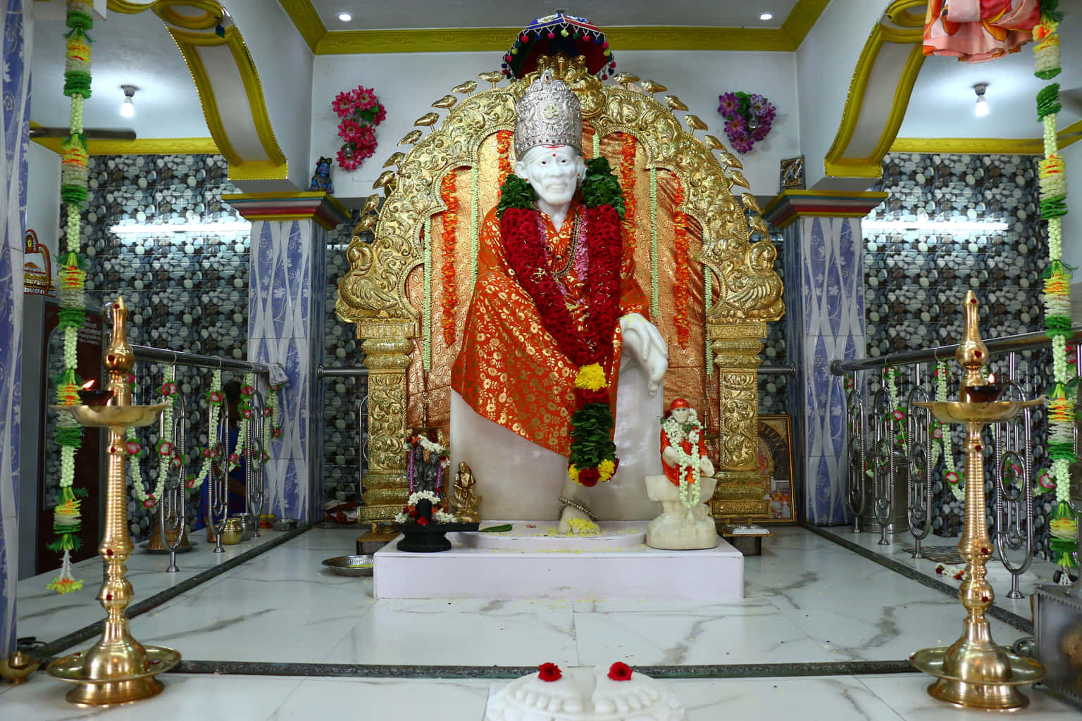 2 Days Shirdi Tour Package From Mumbai