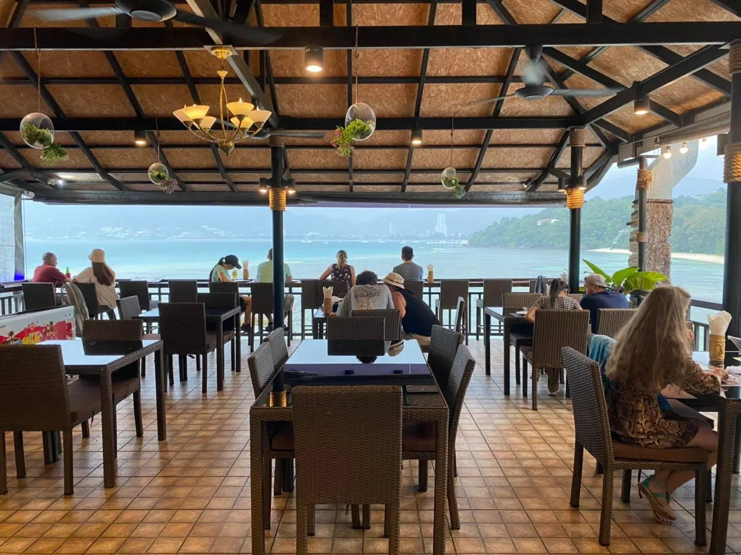 Indulge In Scenic Beachfront Dining