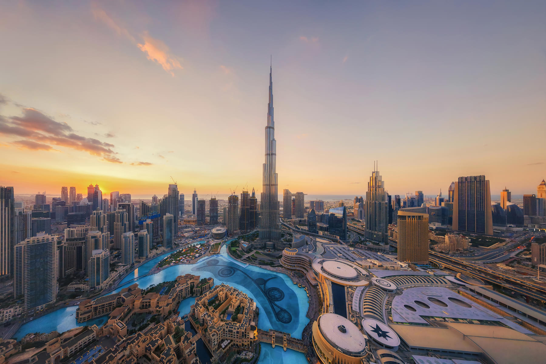 Soak in the magnificent beauty of the world's tallest building, Burj Khalifa