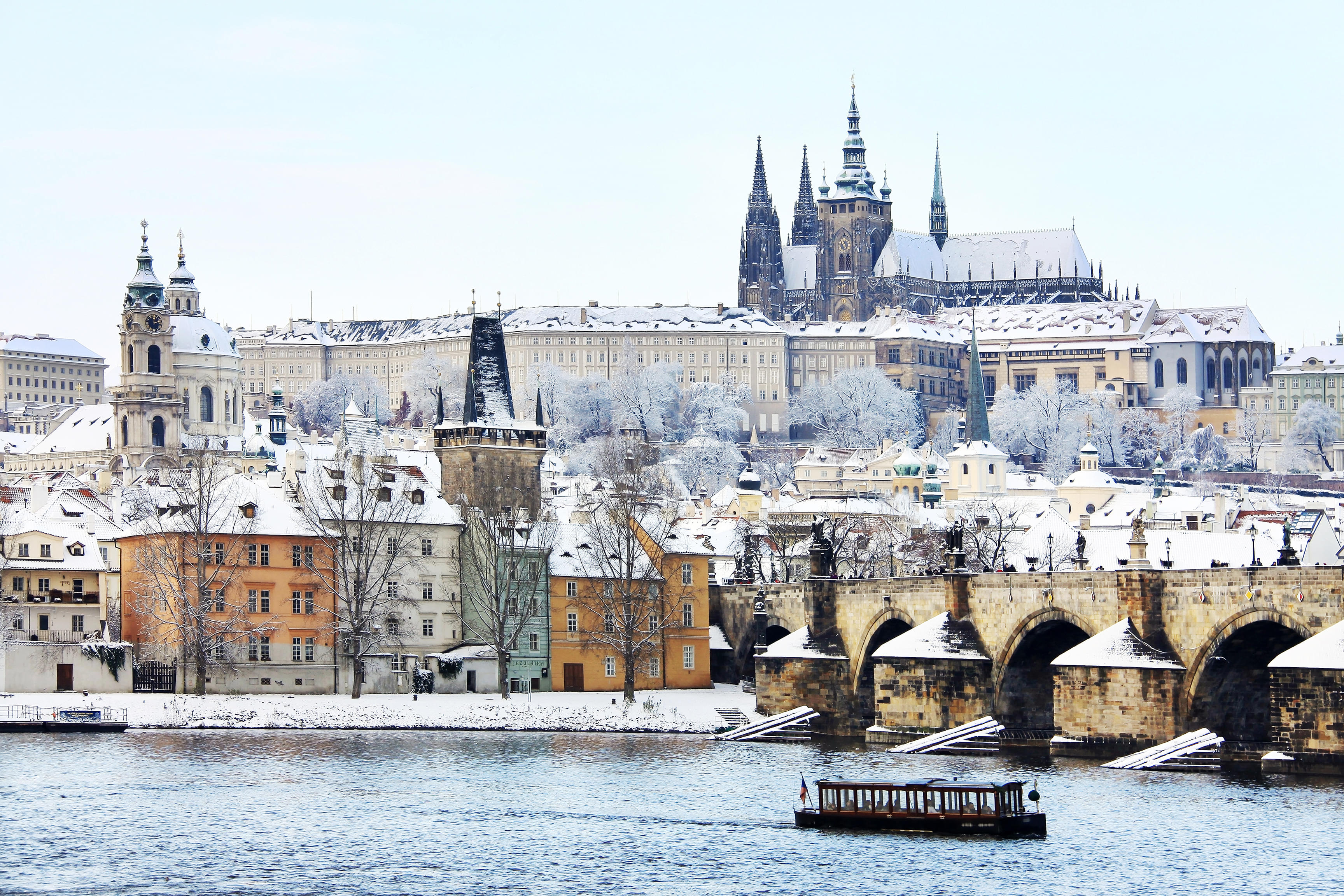 Europe Packages from Hyderabad | Get Upto 40% Off