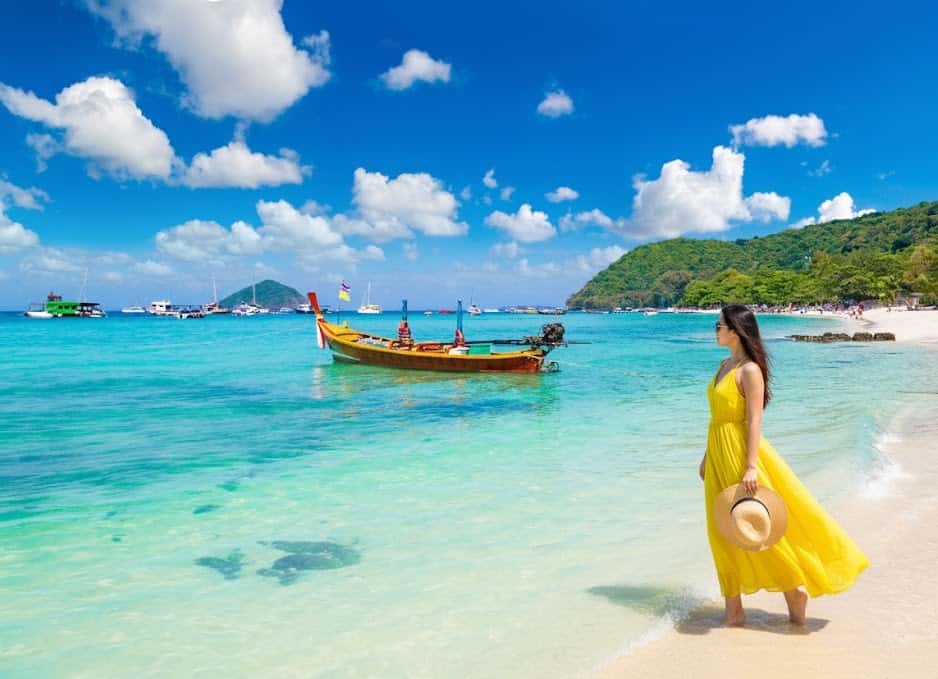 Discover Thailand | Beach Life & City Lights