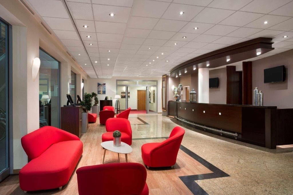Ramada Encore By Wyndham Geneva