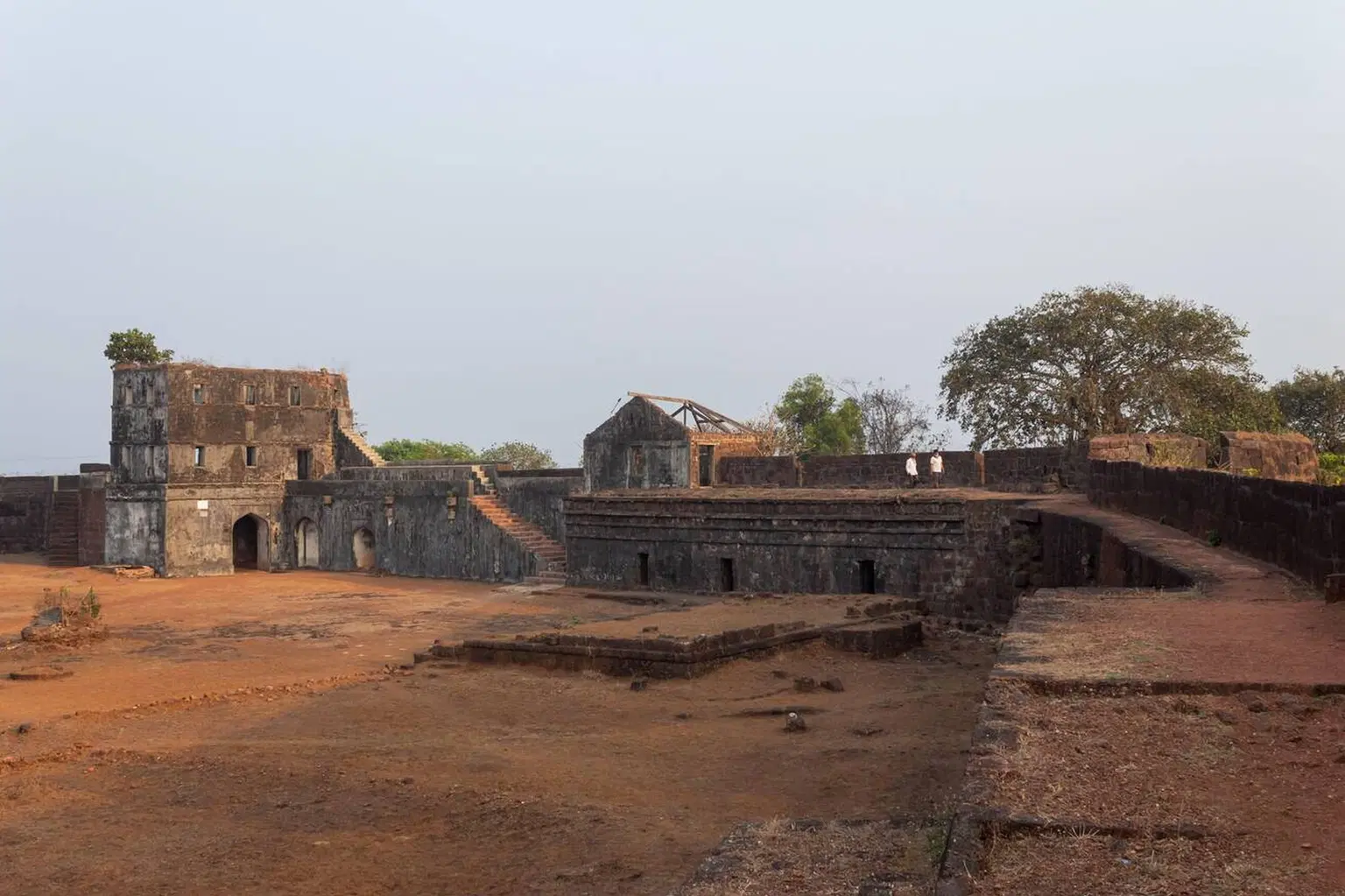 Visit the Ganapati Shrine & Angre Palace Remnants